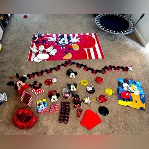 🔴 SOLD Mickey Mouse Party decorations